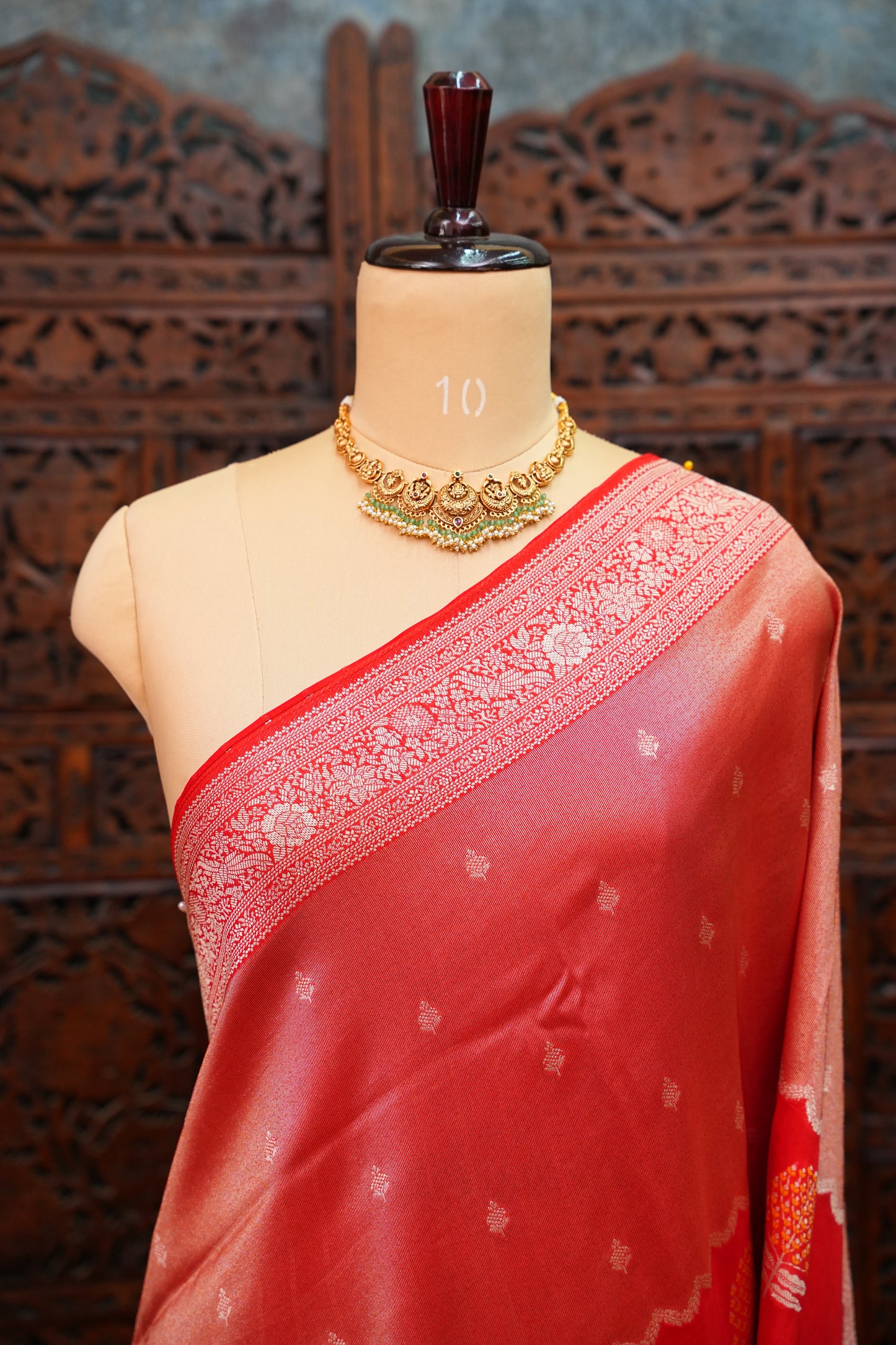 Mellow Tissue & Banarasi Fusion Saree with Meenakari Detailing – Red