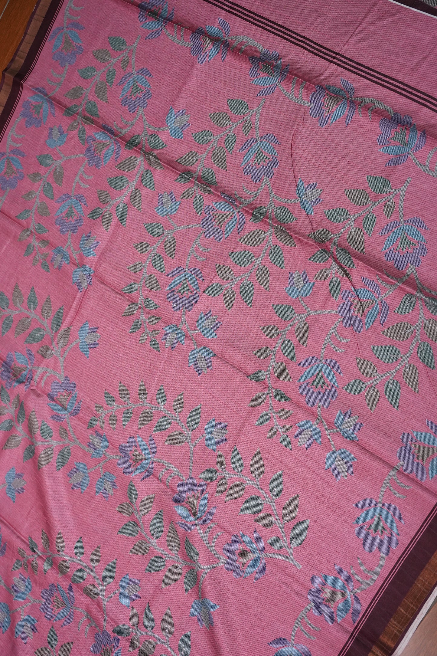 Semi Crepe Saree with Floral Design & Small Border – Dusty Pink