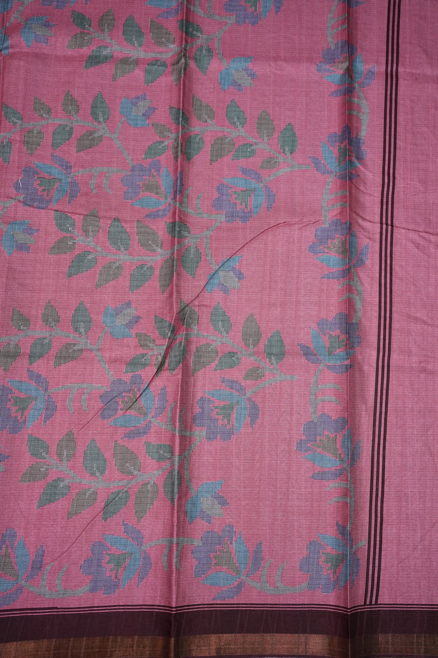 Semi Crepe Saree with Floral Design & Small Border – Dusty Pink