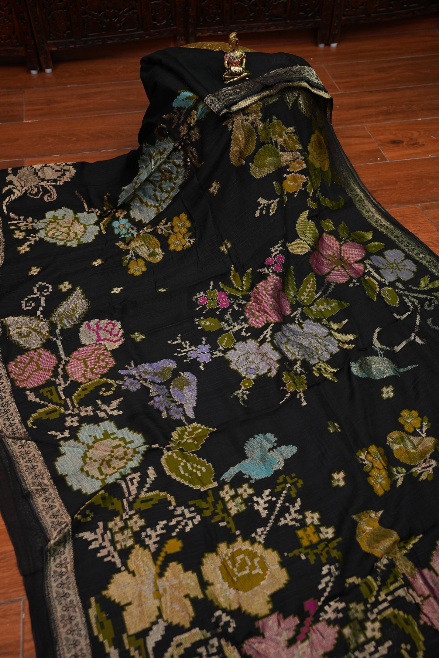 Soft Matka Banarasi Saree with Needle Design Work – Black