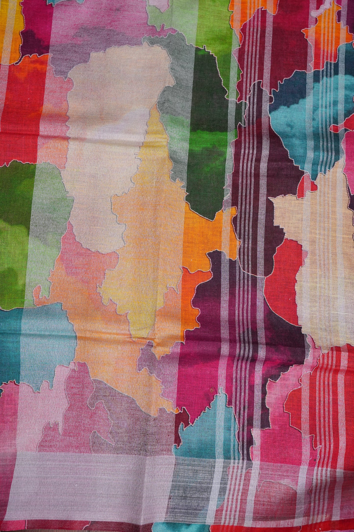 Digital Printed Pure Linen Saree - Multicolor