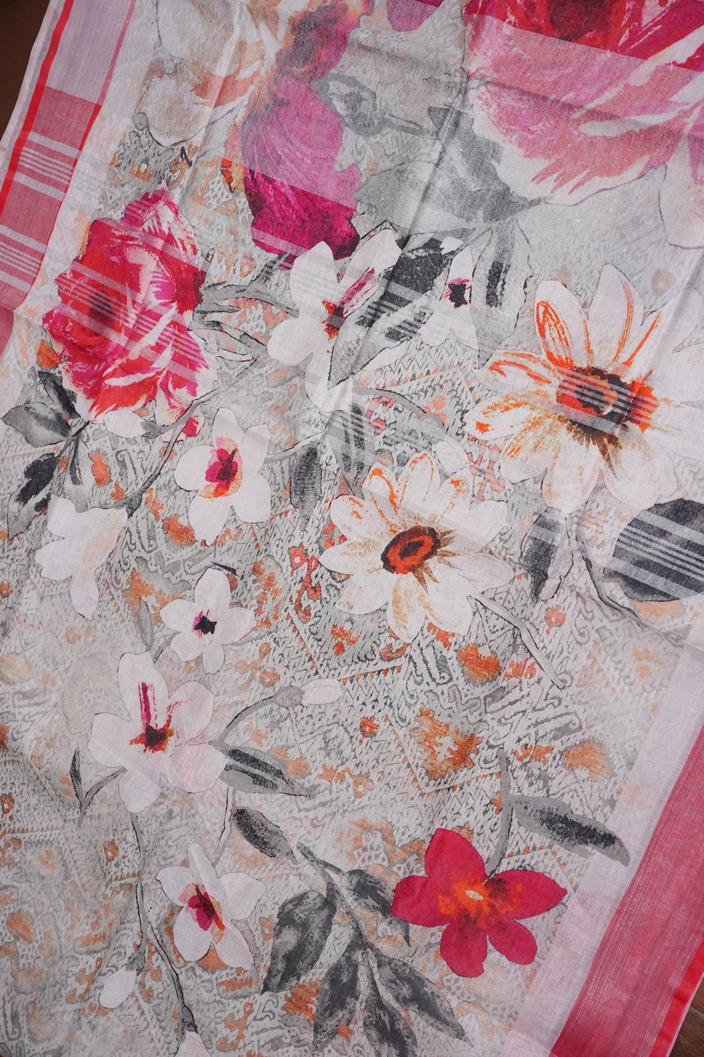 Digital Printed Pure Linen Saree - Half White