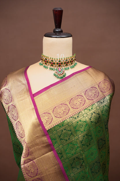 Bottle Green & Magenta Pure Kanchipuram Silk Saree|Silk Mark Certified