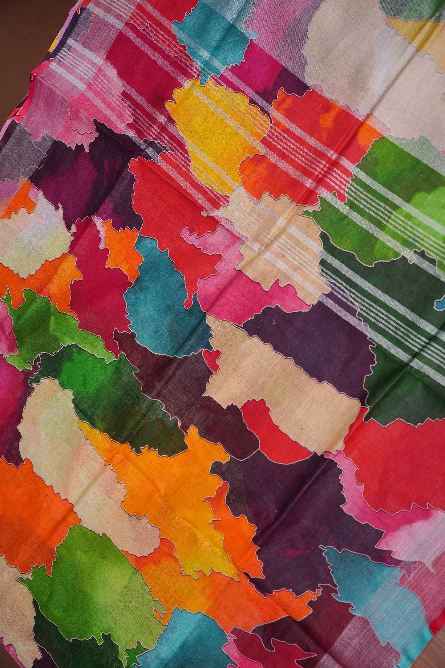 Digital Printed Pure Linen Saree - Multicolor