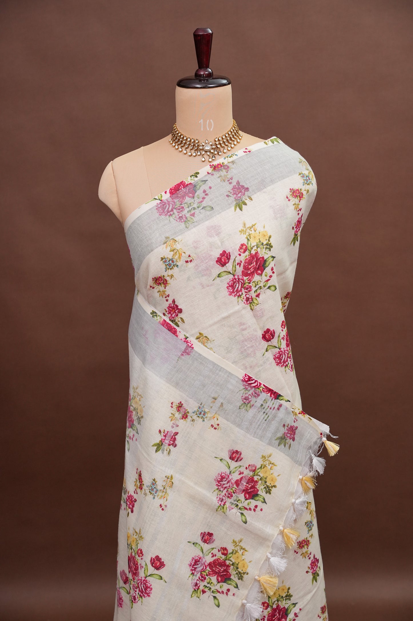 Digital Printed Pure Linen Saree - Beige