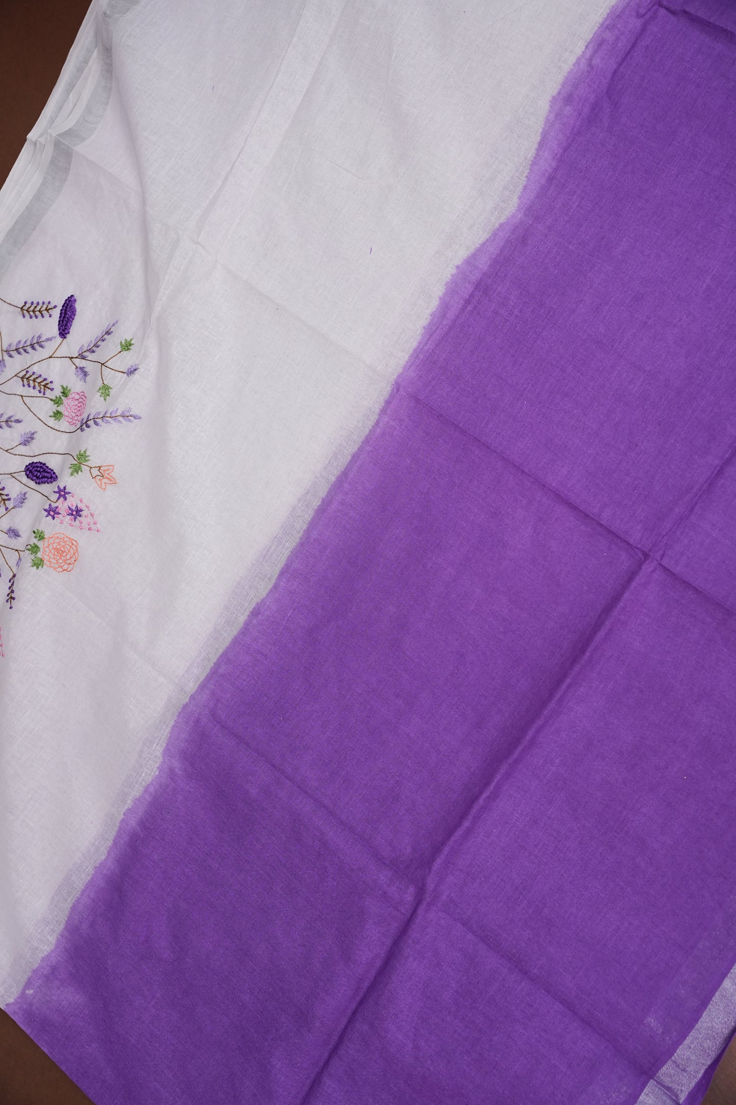 Hand Embroidery Pure Linen Saree With Tissue Border - Purple and White Ombre