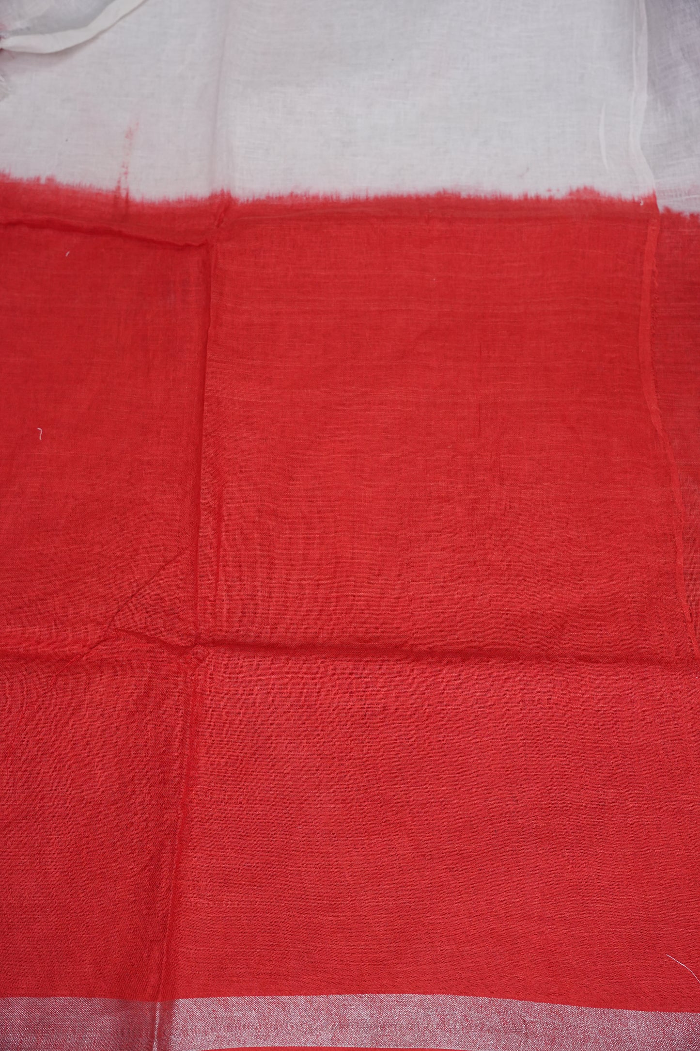 Hand Embroidery Pure Linen Saree With Tissue Border - Red and White Ombre