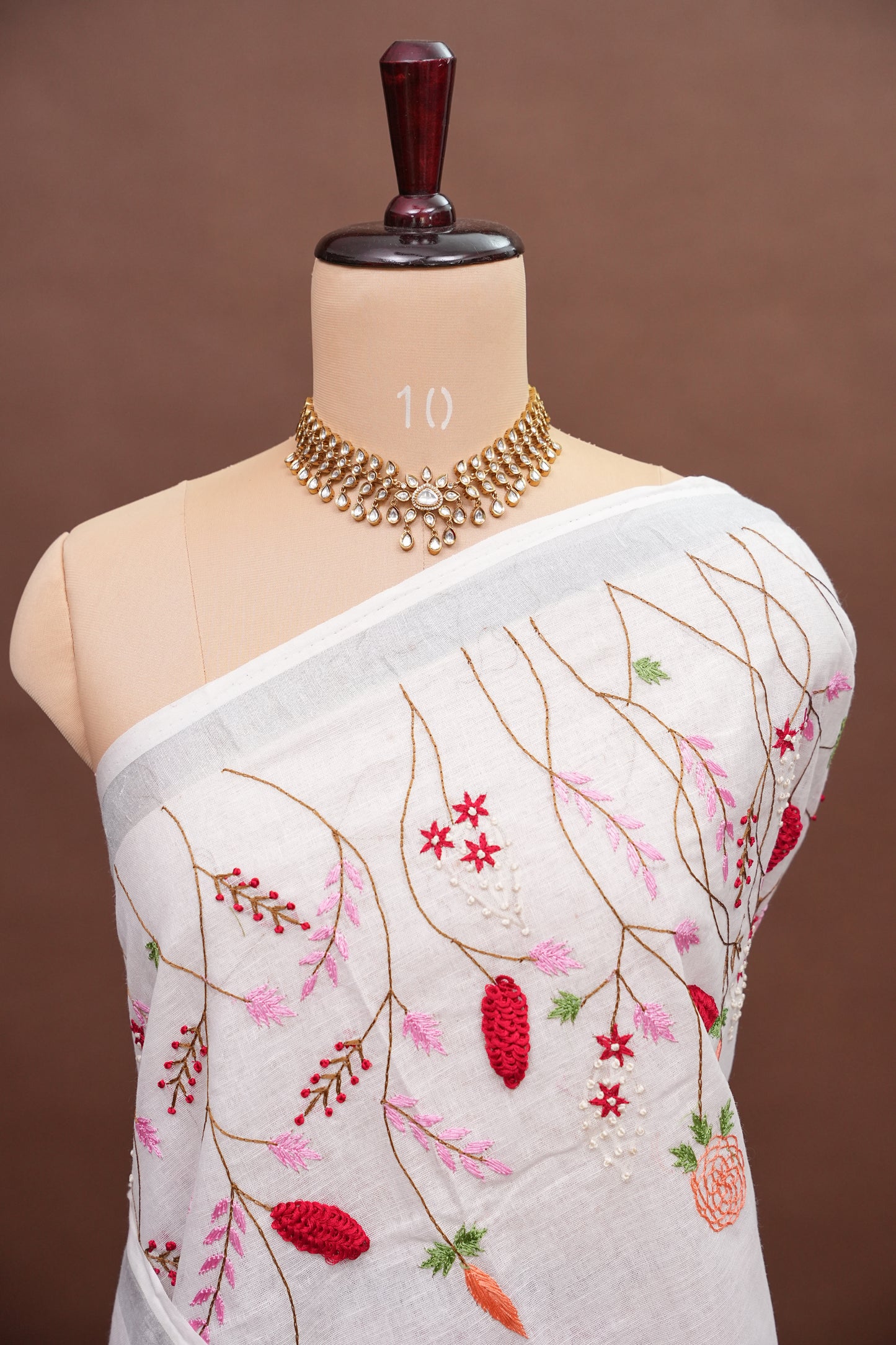 Hand Embroidery Pure Linen Saree With Tissue Border - Red and White Ombre