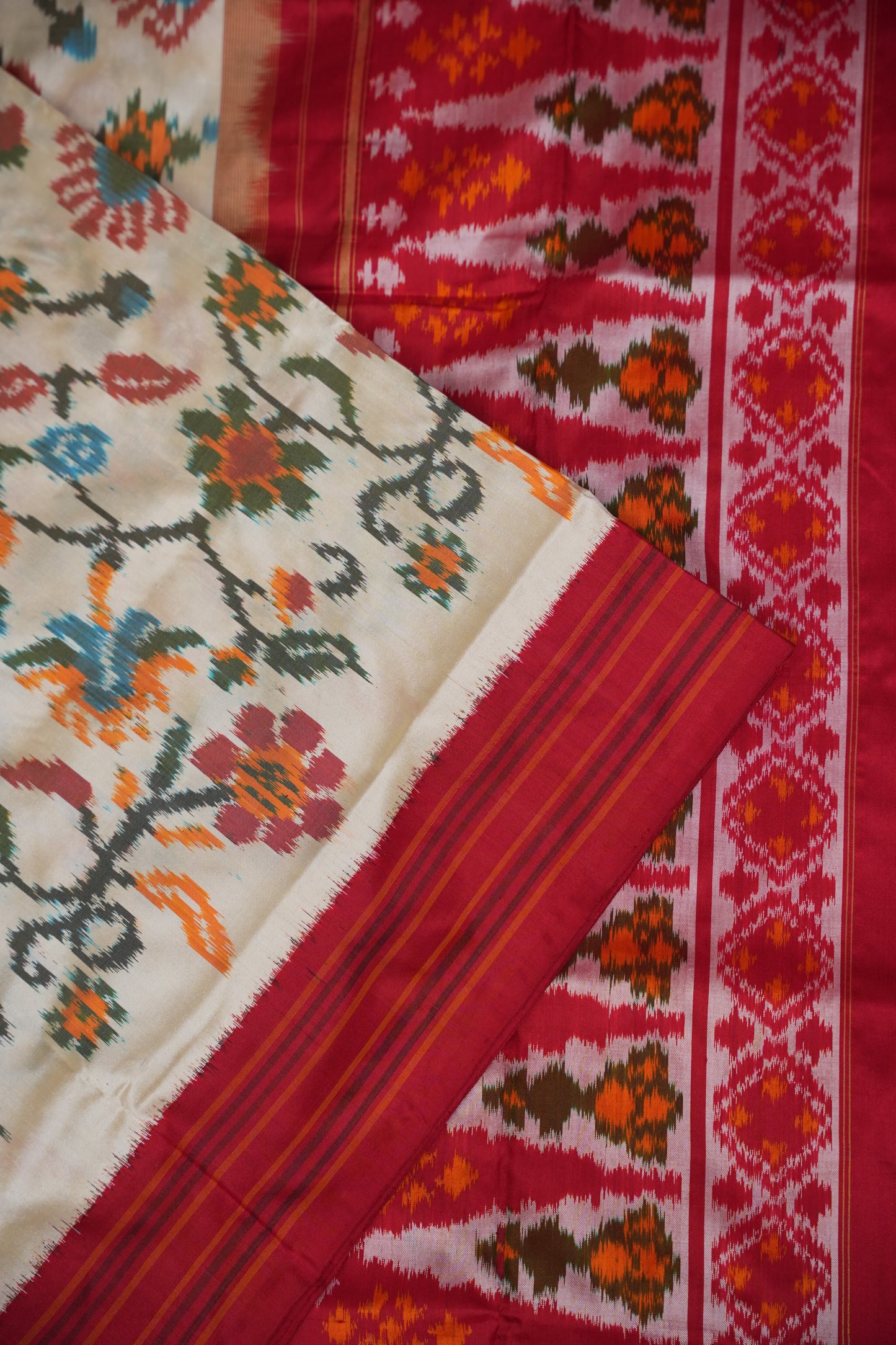 Pure Ikkat Soft Silk Saree - Off White & Red