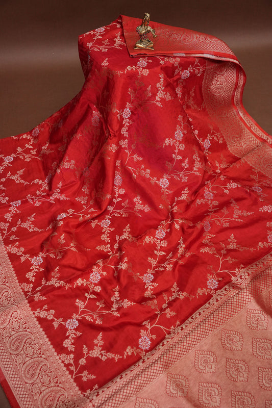 Banarasi Silk Saree – Classic Red with Intricate Gold Zari Floral Weave
