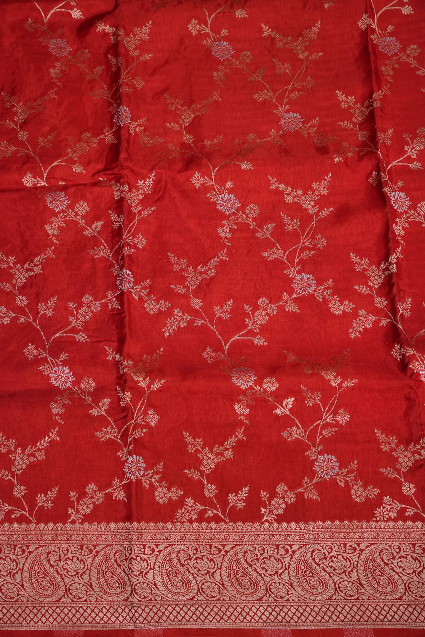 Banarasi Silk Saree – Classic Red with Intricate Gold Zari Floral Weave