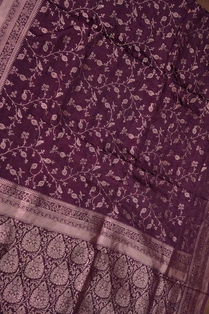 Banarasi Silk Saree – Rich Plum Purple with Intricate Gold Zari Floral Weave