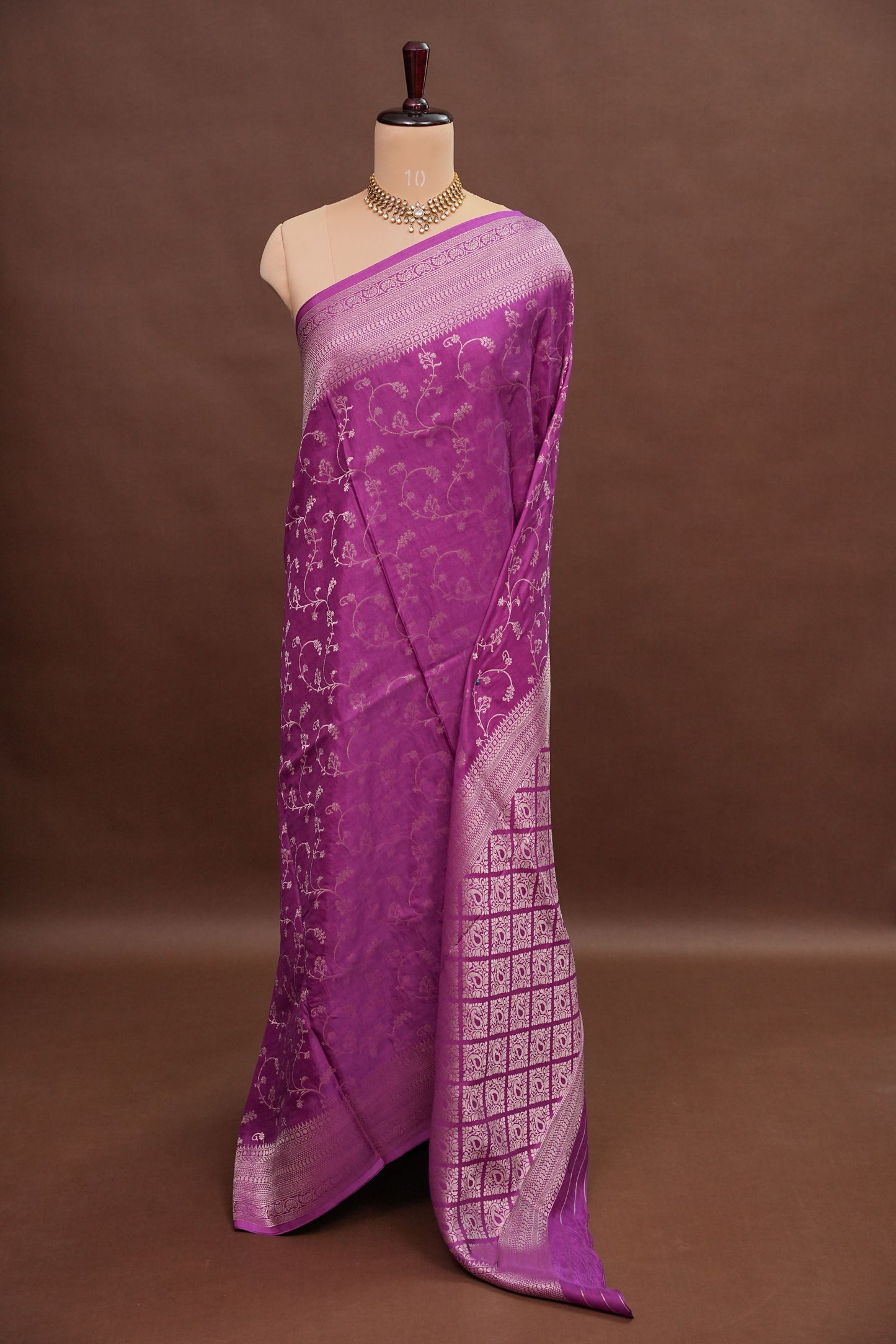 Banarasi Silk Saree – Elegant Orchid Pink with Intricate Subtle Gold Zari Weave