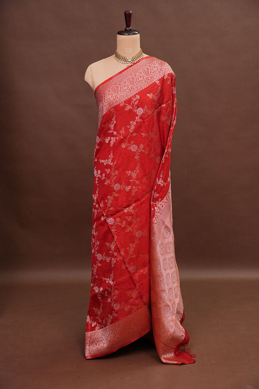 Banarasi Silk Saree – Classic Red with Intricate Gold Zari Floral Weave