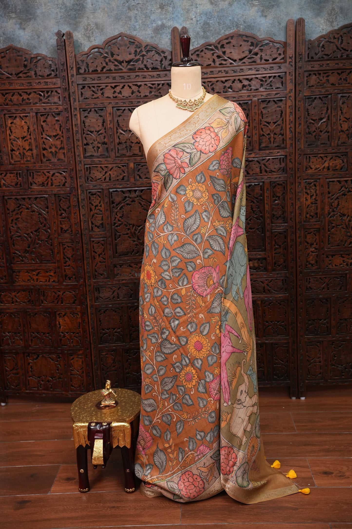 Linen Tussar Saree with Kalamkari Digital Print – Olive Green Wildlife Theme