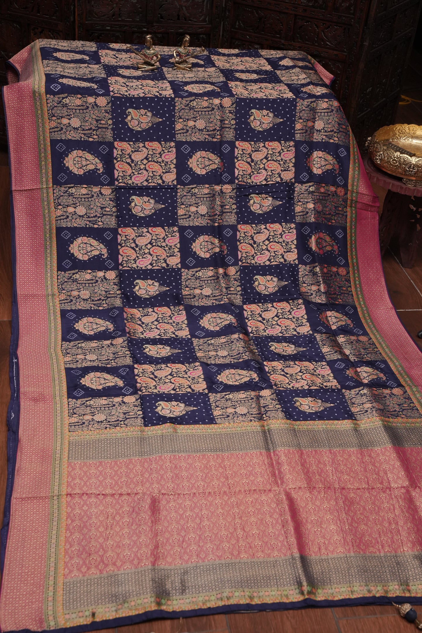 Kashmiri Pashmina Story Telling Saree - Navy Blue & Pink