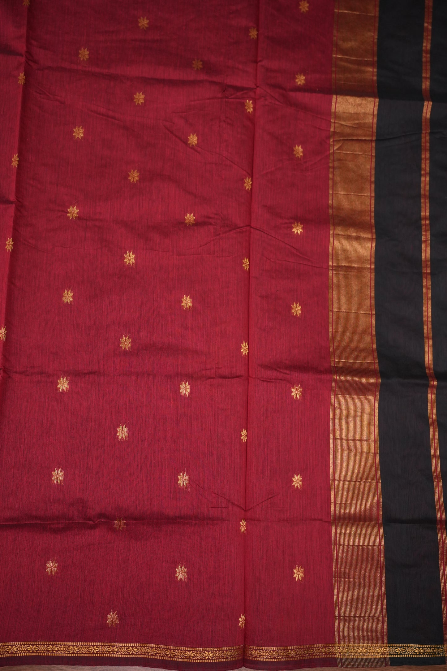 Maheshwari Silk Cotton Saree|Black & Red