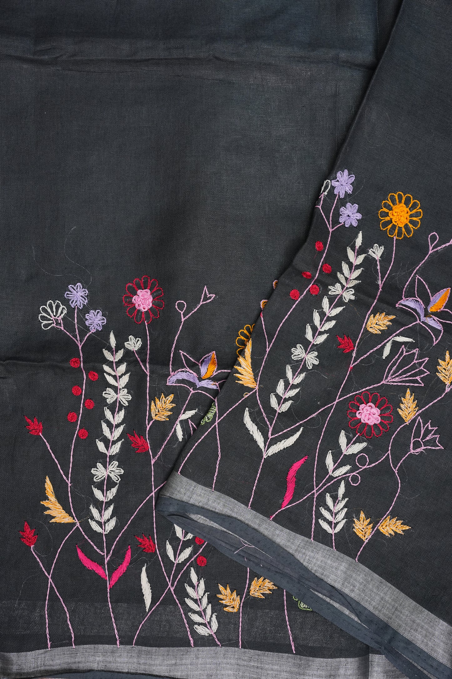 Hand Embroidery Pure Linen Saree With Tissue Border - Black