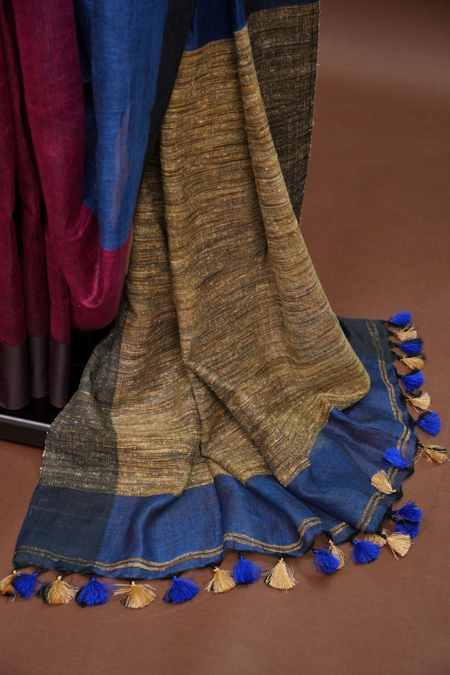 Half and Half Pure Linen Saree with Textured Jute Linen Pallu-Royal Blue & Wine