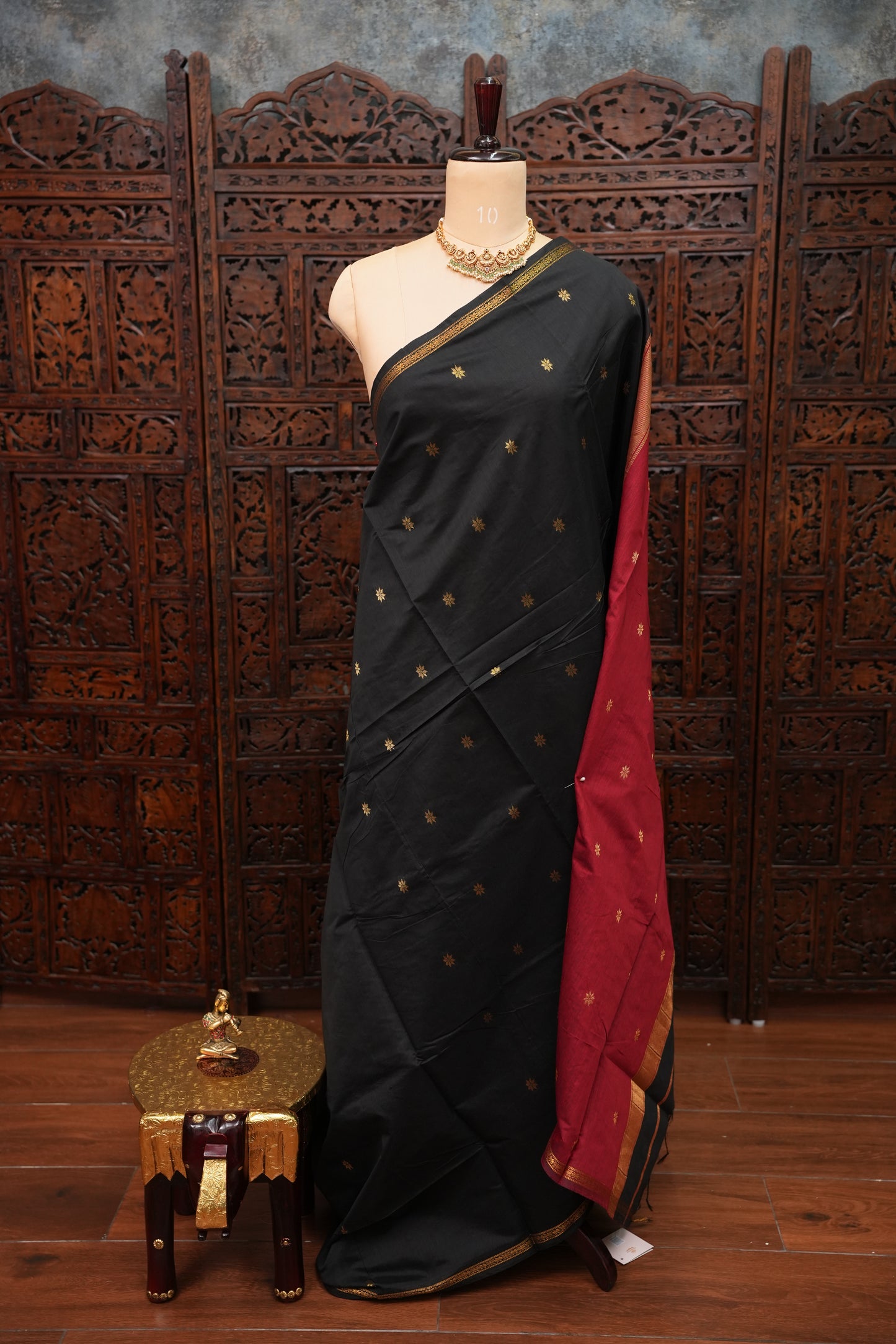 Maheshwari Silk Cotton Saree|Black & Red