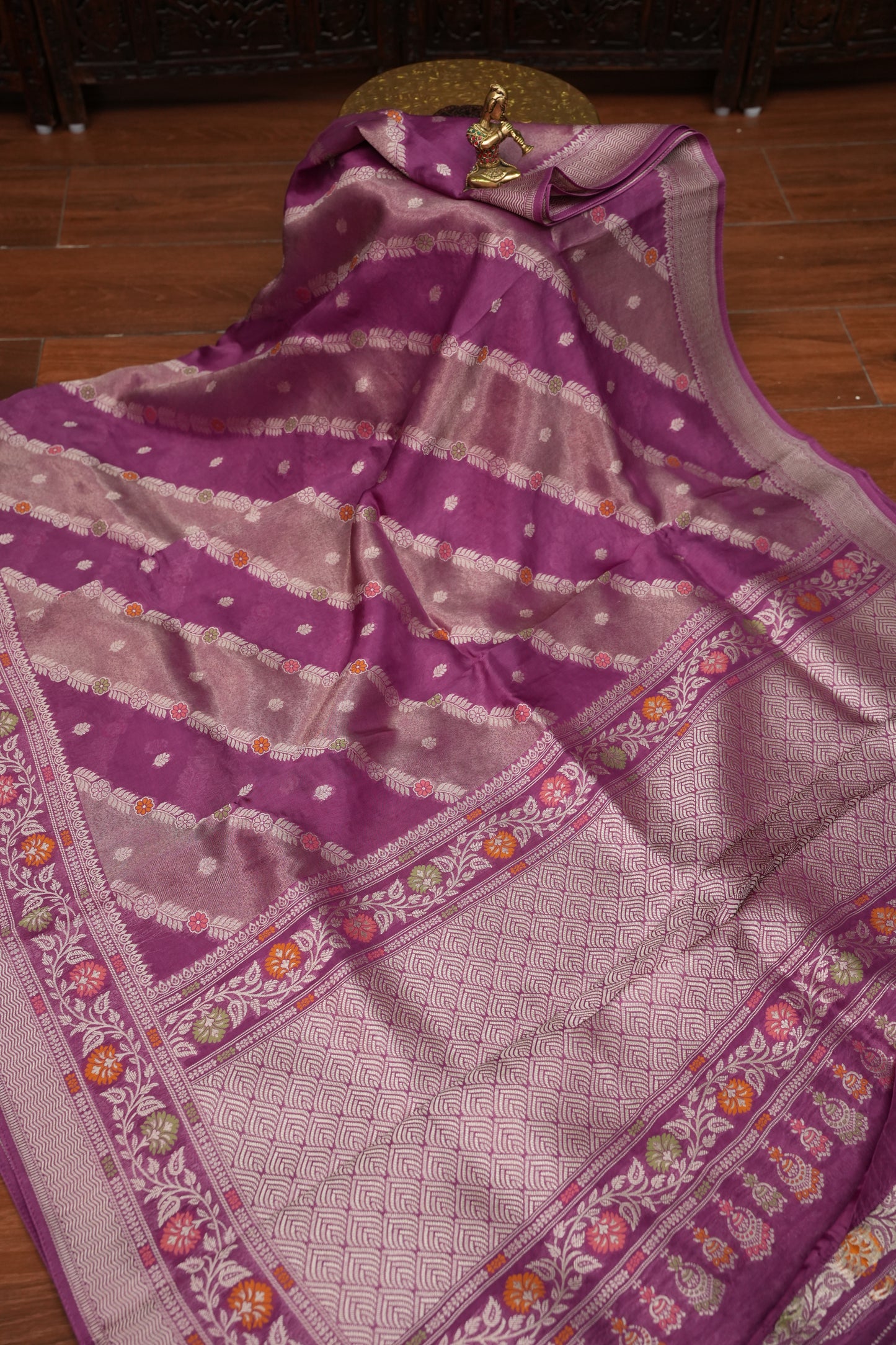 Mellow Tissue & Banarasi Fusion Saree with Meenakari Detailing – Magenta Purple