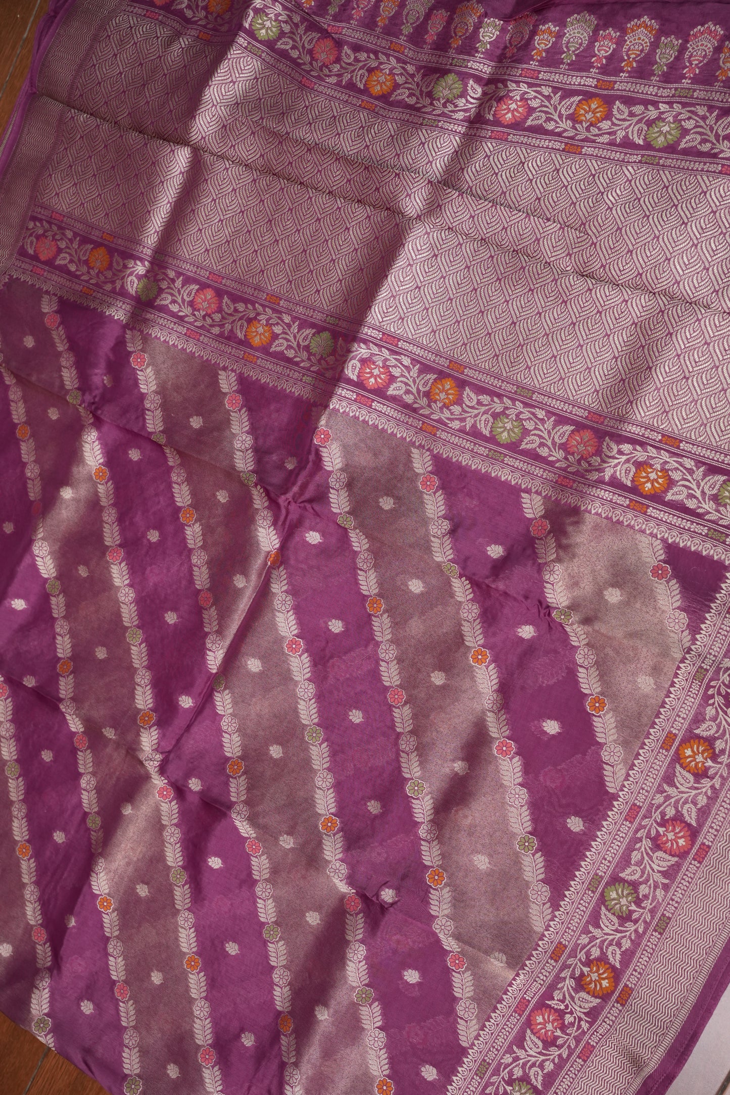 Mellow Tissue & Banarasi Fusion Saree with Meenakari Detailing – Magenta Purple