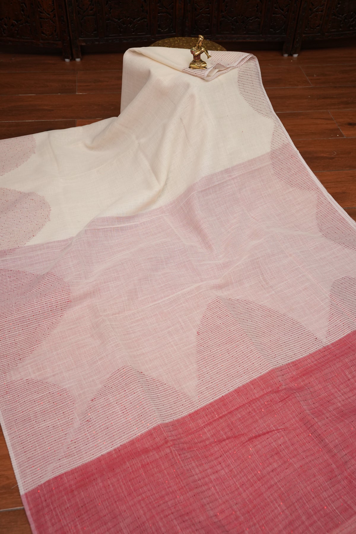 Linen Saree with Needle Embroidery – Off White & Rose Pink
