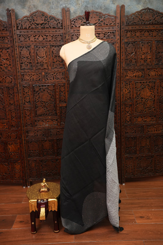 Linen Saree with Needle Embroidery – Classic Black