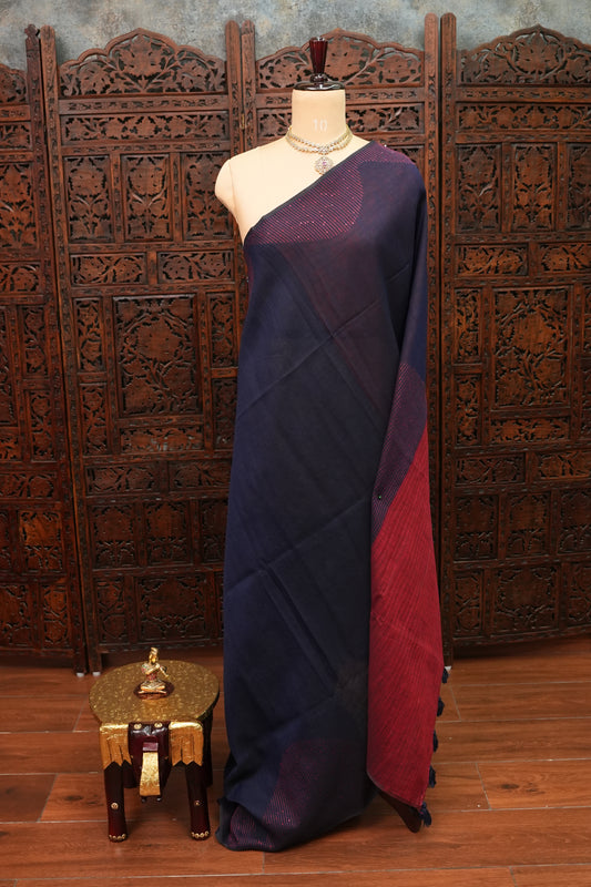 Linen Saree with Needle Embroidery – Navy Blue & Crimson Red