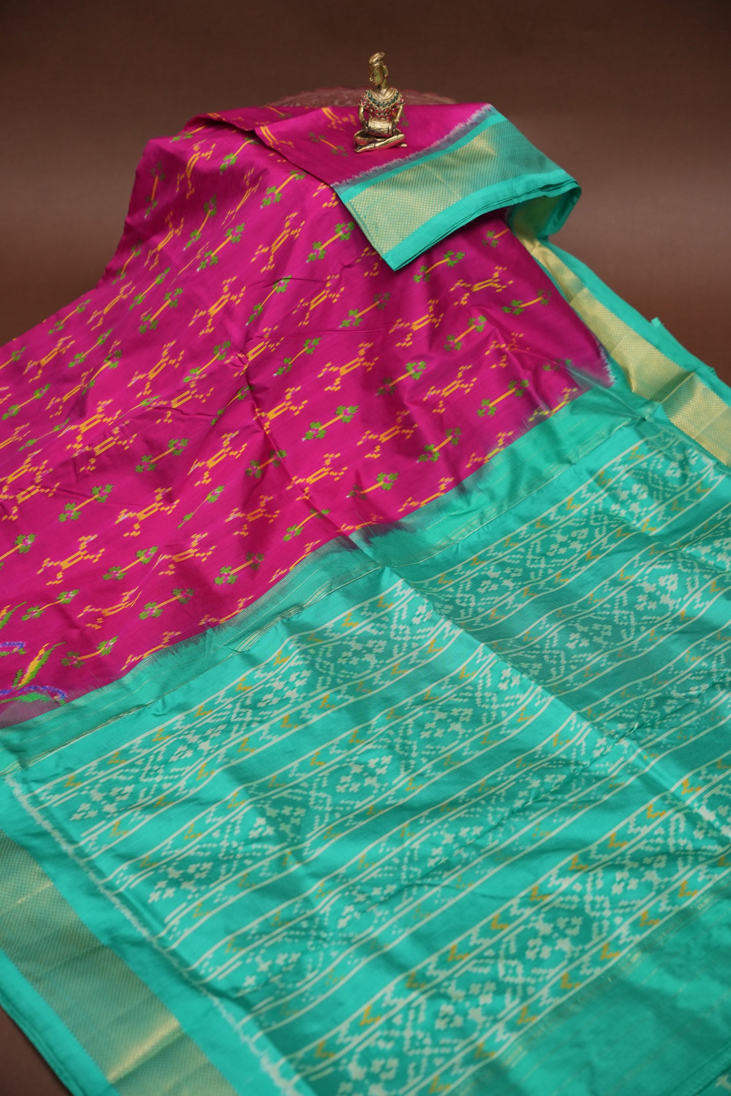 Pure Ikkat Soft Silk Saree - Magenta & Sea Green