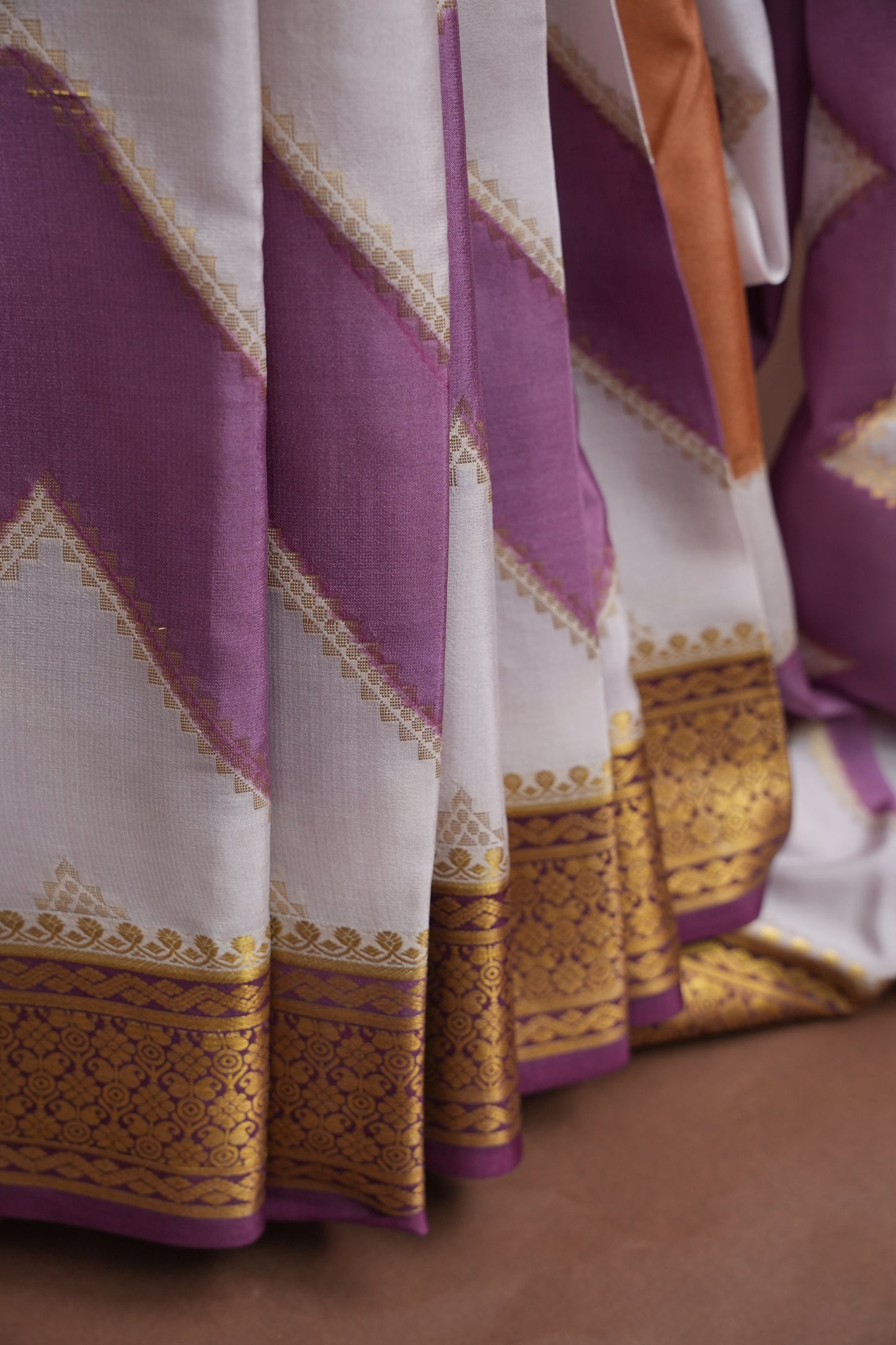 Pure Crepe Mysore Silk Saree - Ivory and Deep Purple