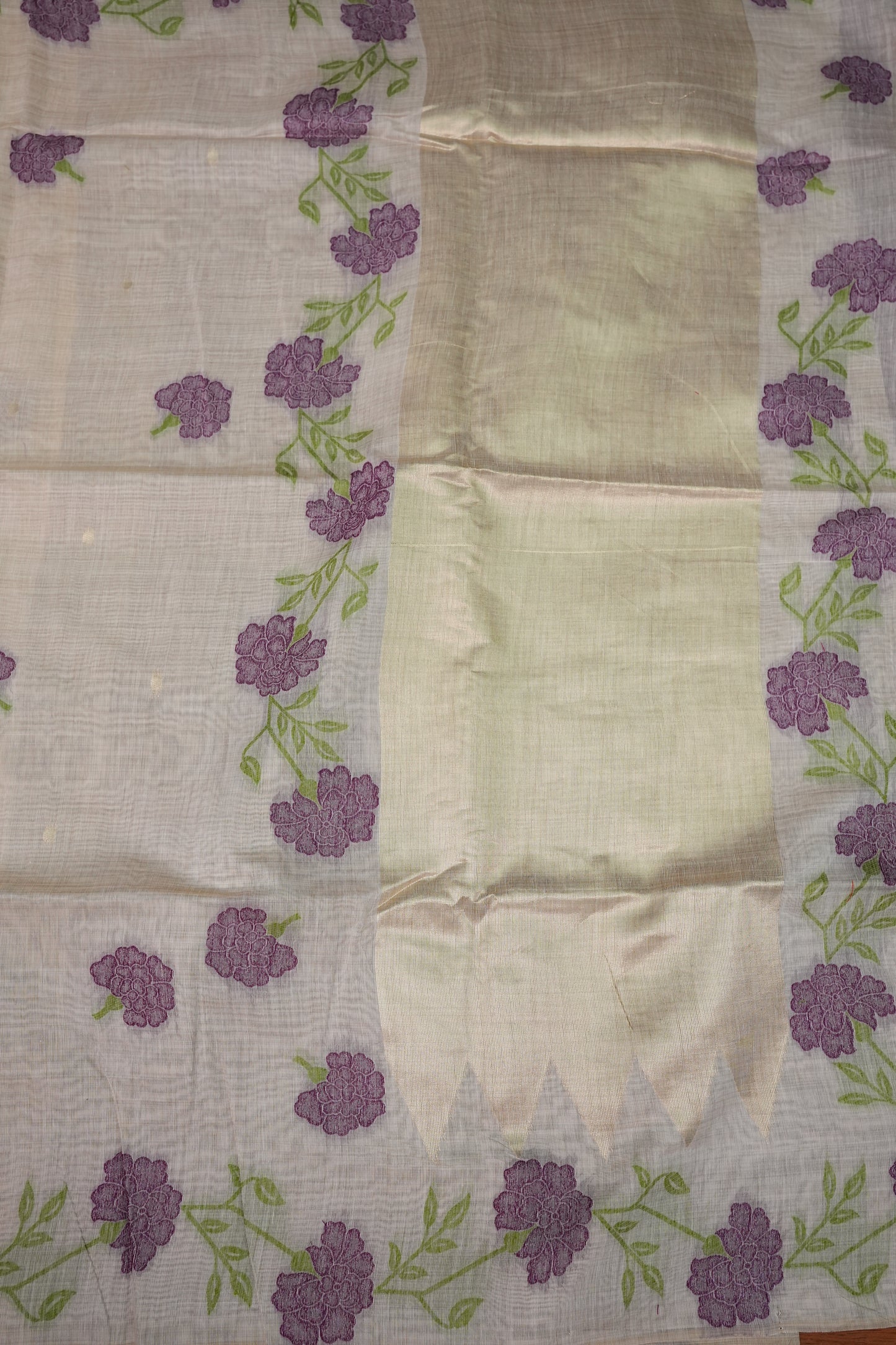 Pure Khaddi Cotton Saree with Floral Design – Ivory & Purple