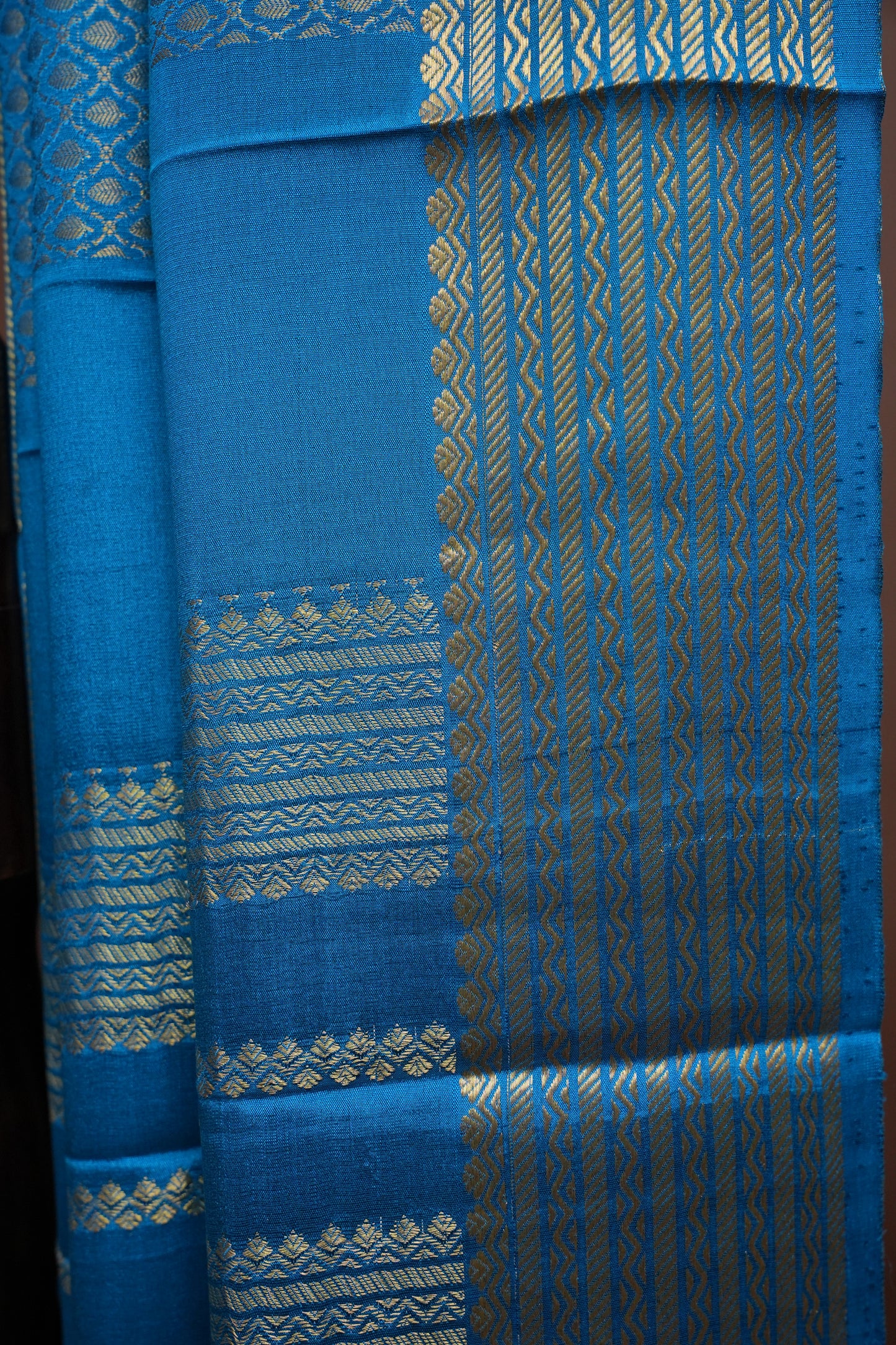 Plain Pure Crepe Mysore Silk Saree in Mehendi Green With Contrast Peacock Pallu & Blouse