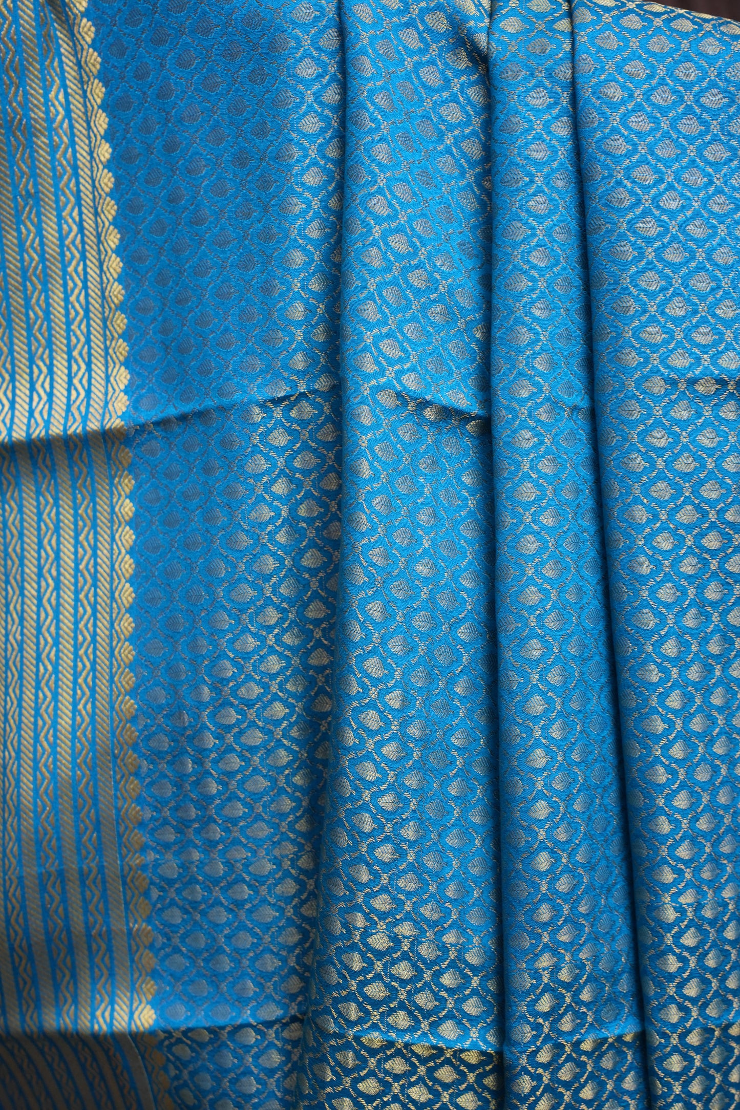 Plain Pure Crepe Mysore Silk Saree in Mehendi Green With Contrast Peacock Pallu & Blouse