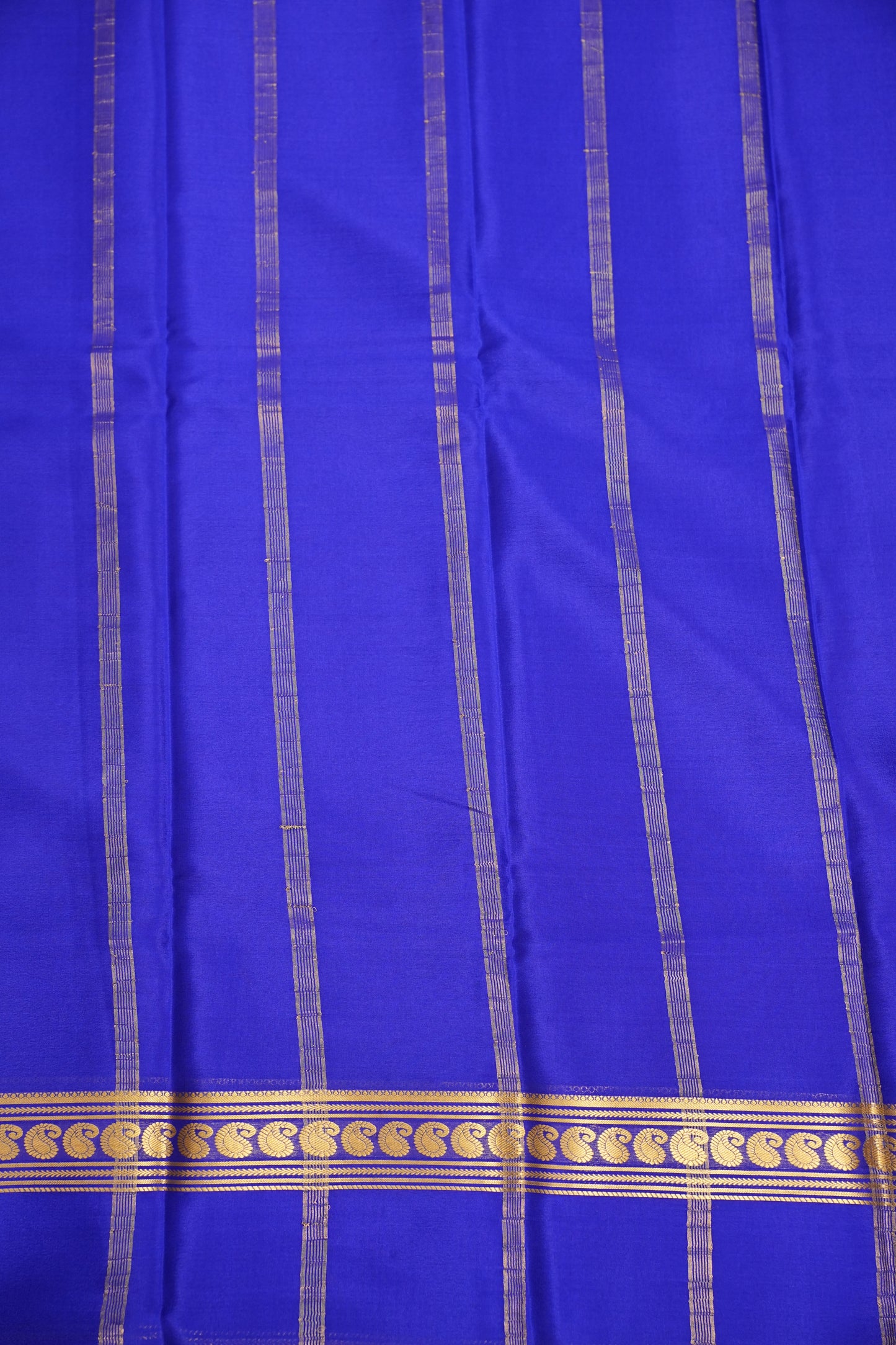 Pure Crepe Mysore Silk Saree - Deep Red & Blue