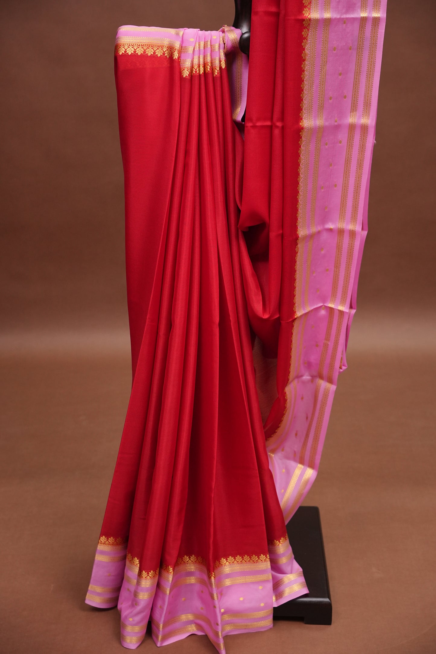 Plain Pure Crepe Mysore Silk Saree in Scarlet Red With Contrast Baby Pink Pallu & Blouse