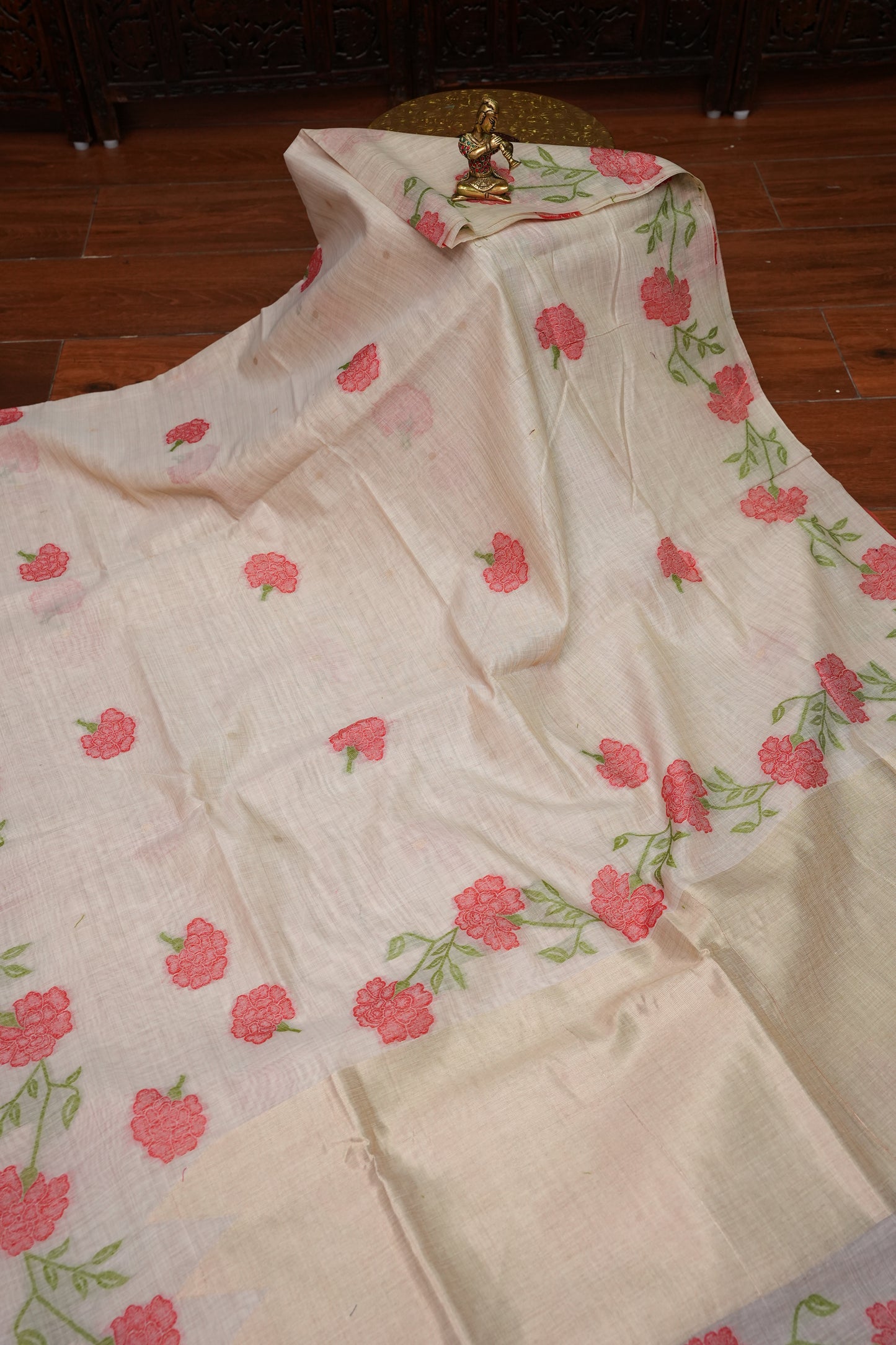 Pure Khaddi Cotton Saree with Floral Woven Pallu – Ivory & Coral Red