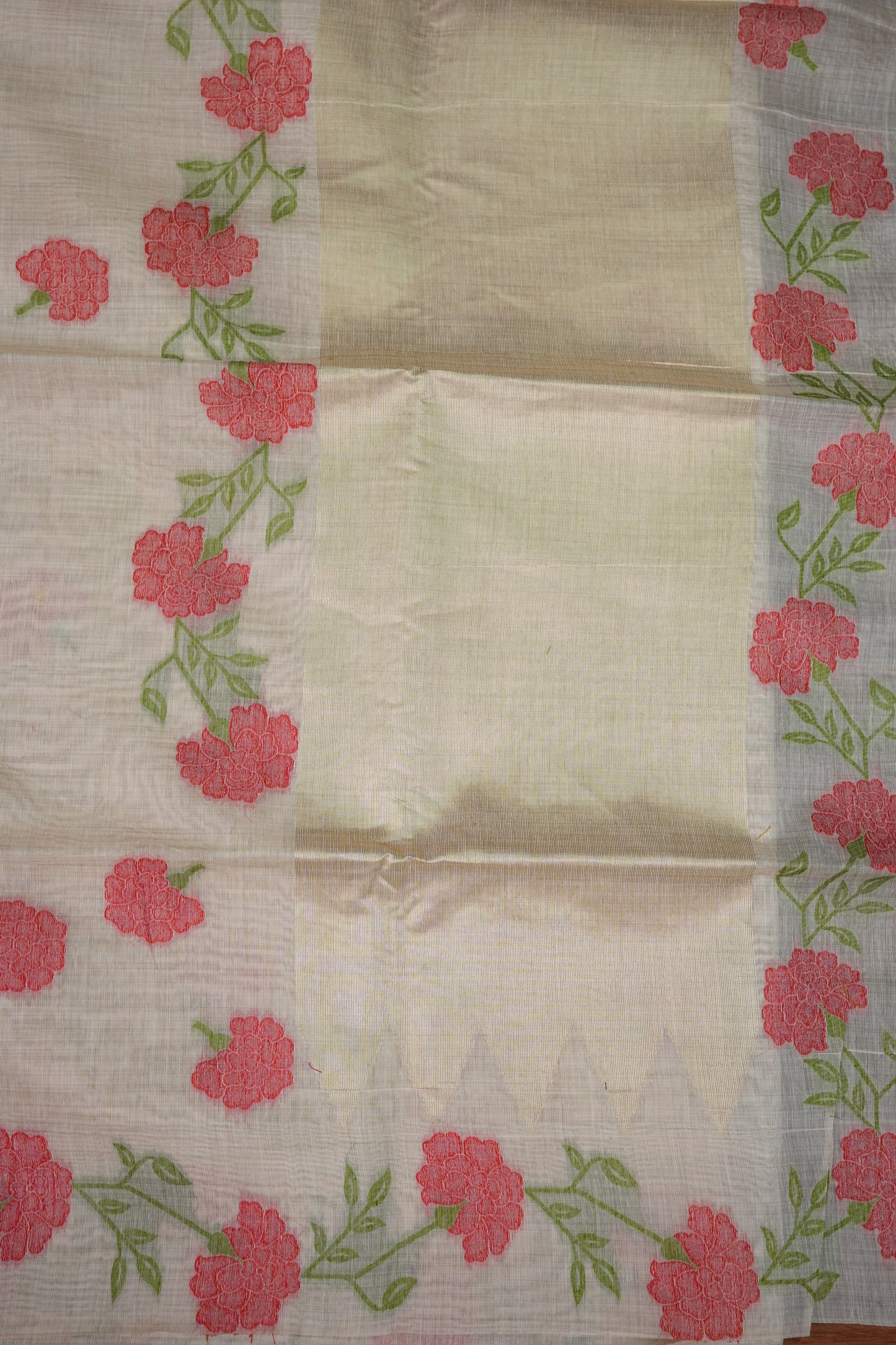 Pure Khaddi Cotton Saree with Floral Woven Pallu – Ivory & Coral Red