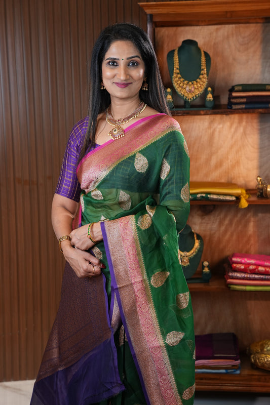 Pure Banarasi Organza(Kora) Silk Handloom Saree with Antique Zari Buttas & Border – Emerald Green with Pink & Purple | Silk Mark Certified