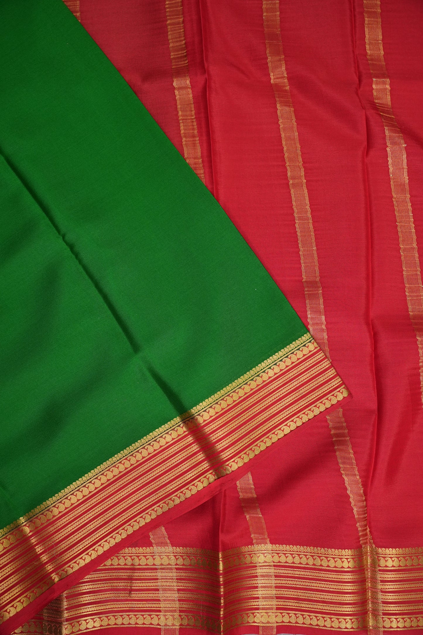 Pure Crepe Mysore Silk Saree - Leaf Green with Red Border