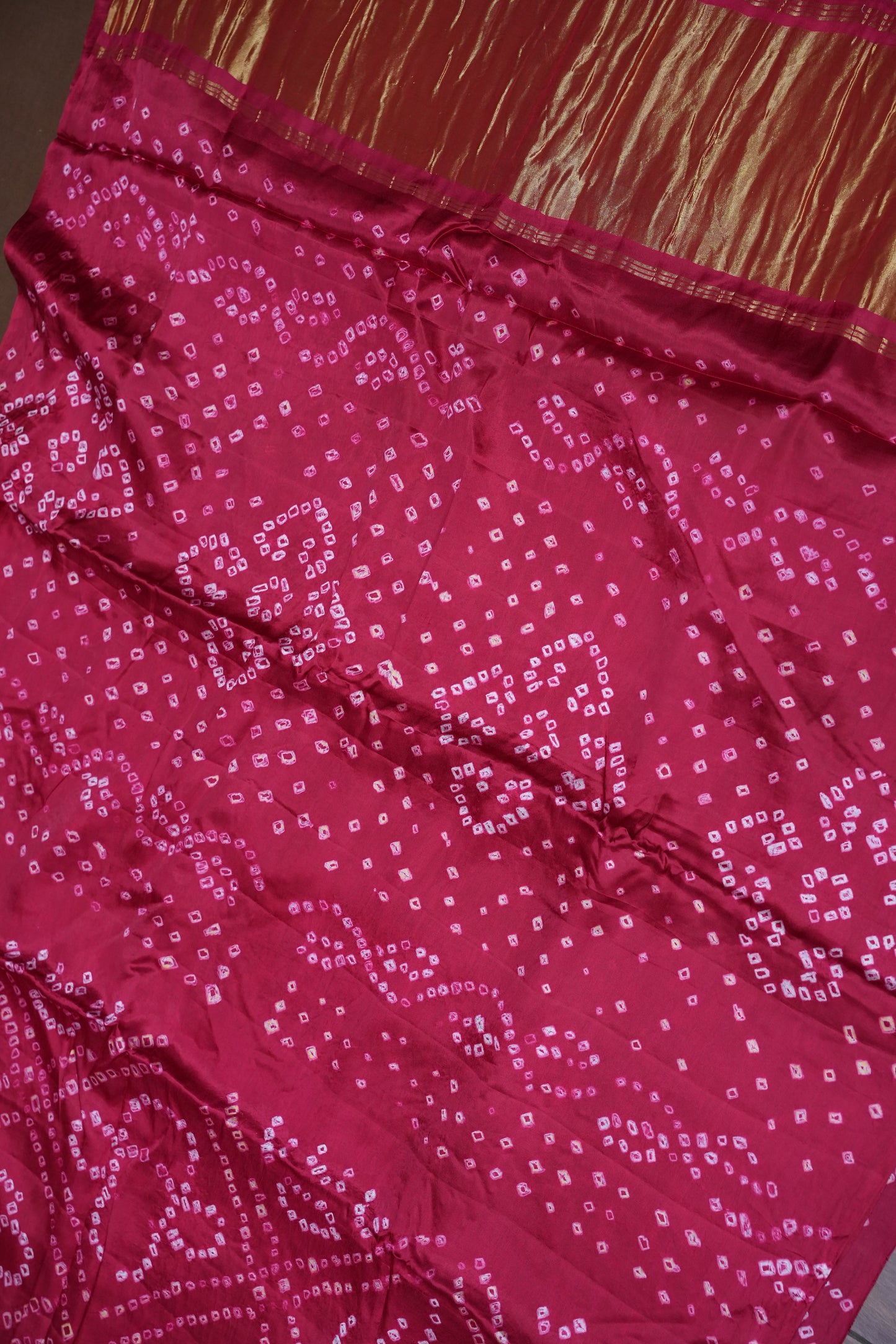 Pure Gajji Silk Bandhani Saree – Rani Pink with Traditional Bandhej Motifs & Gold Tissue Pallu
