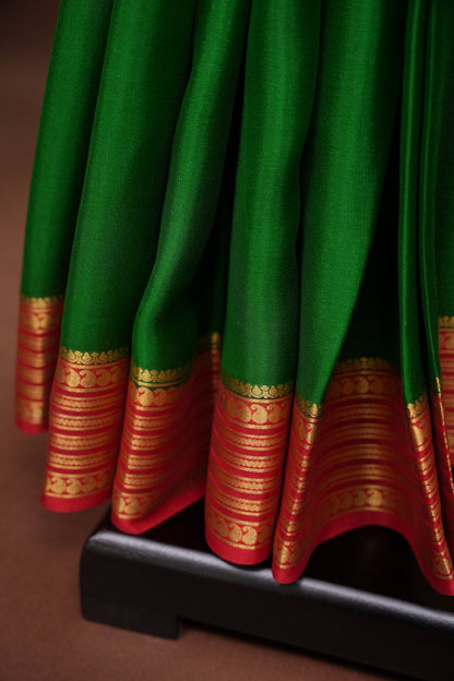 Pure Crepe Mysore Silk Saree - Leaf Green with Red Border