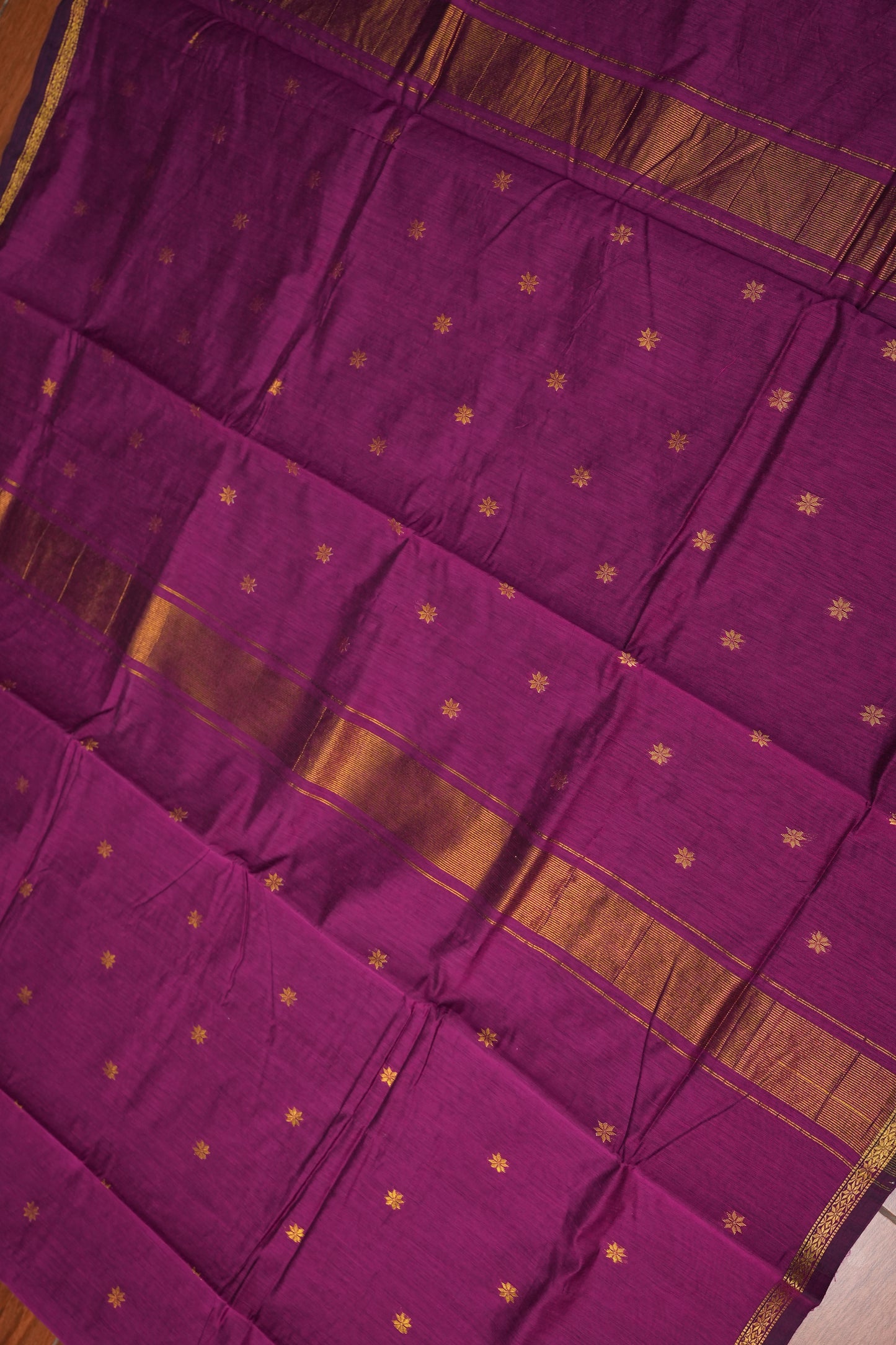 Semi Maheshwari Silk Cotton Saree  – Magenta Purple with Zari Buttas