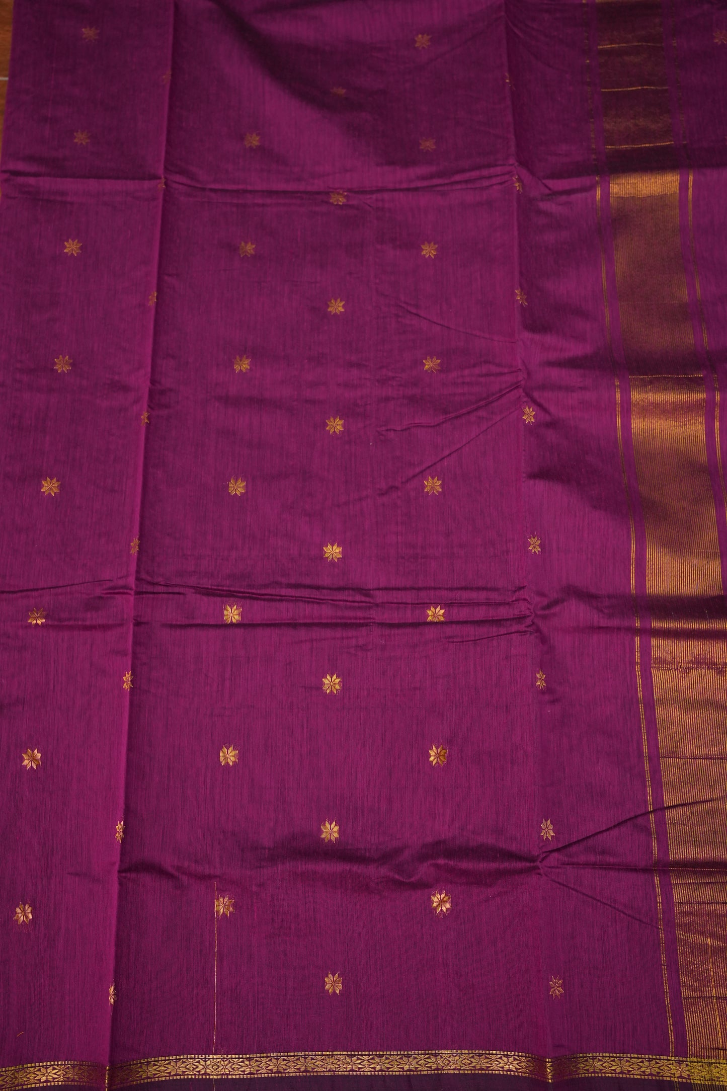 Semi Maheshwari Silk Cotton Saree  – Magenta Purple with Zari Buttas