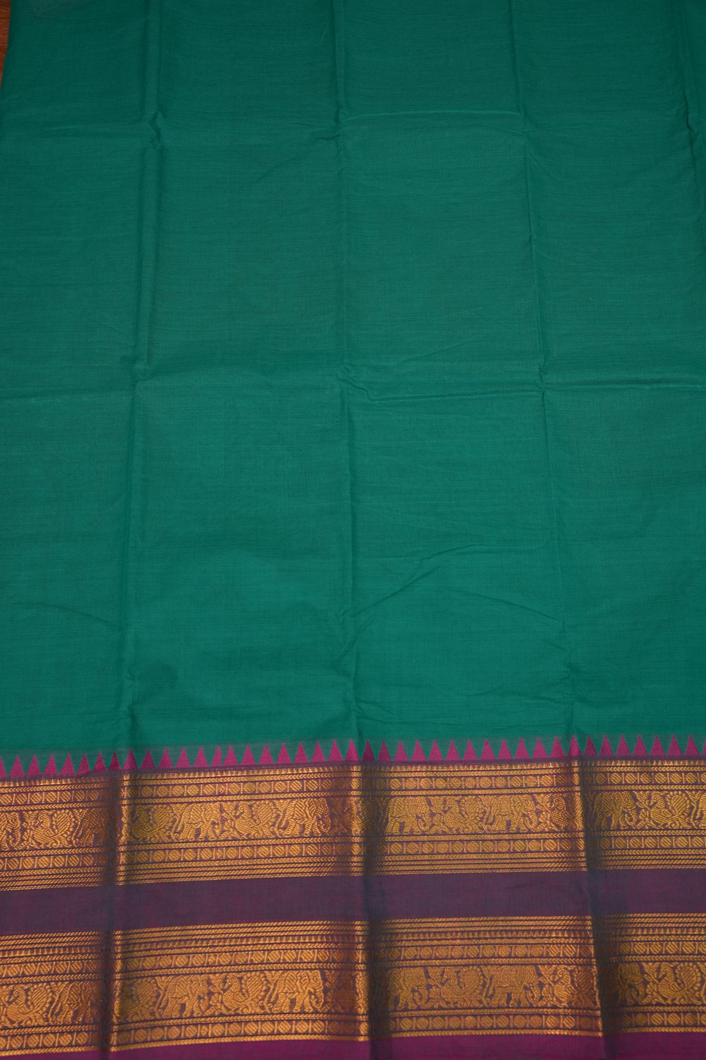 Pure Kanchi Cotton Saree with Traditional Zari Border – Emerald Green & Magenta