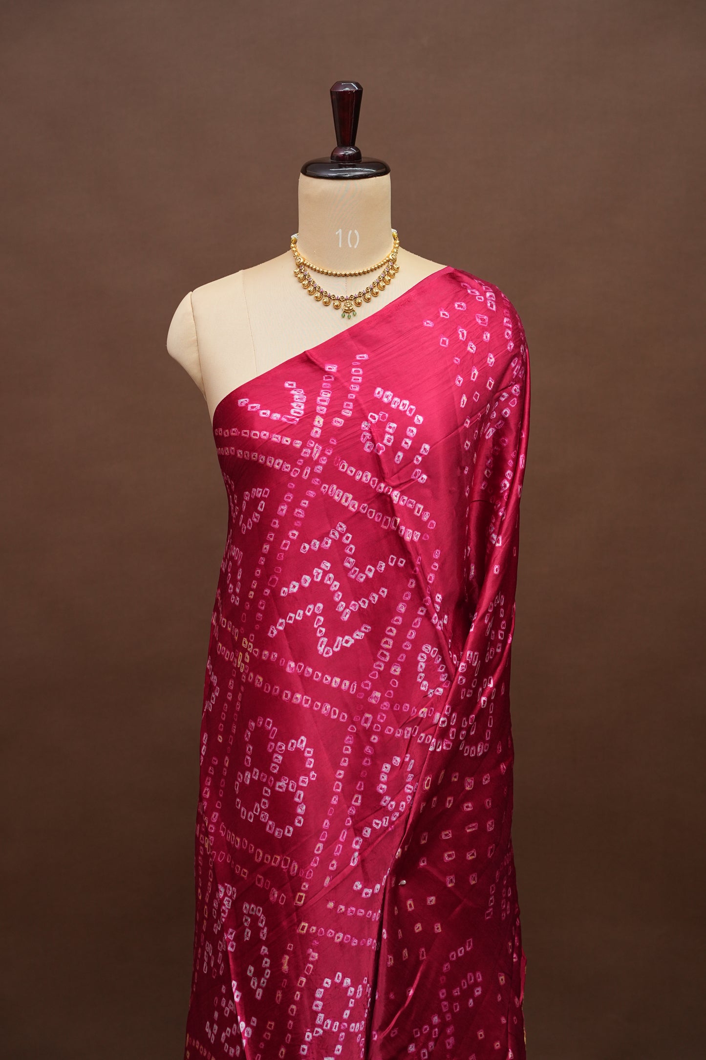 Pure Gajji Silk Bandhani Saree – Rani Pink with Traditional Bandhej Motifs & Gold Tissue Pallu