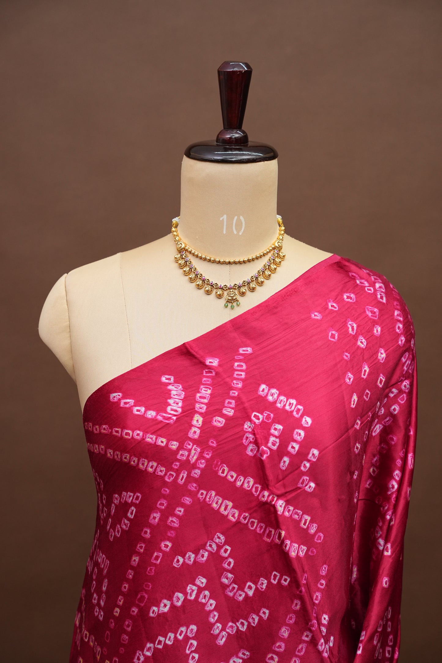 Pure Gajji Silk Bandhani Saree – Rani Pink with Traditional Bandhej Motifs & Gold Tissue Pallu