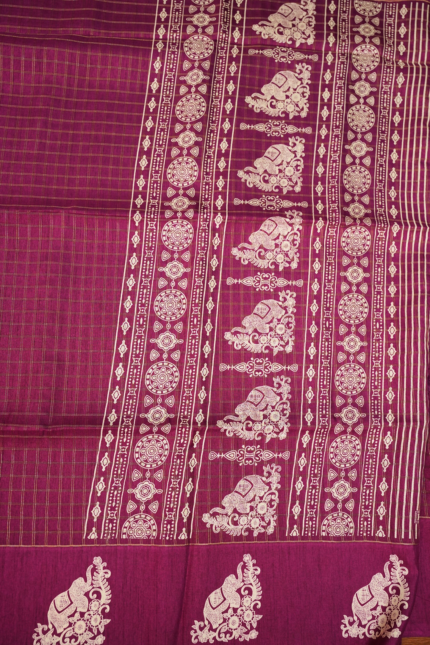 Semi Tussar Saree with Checkered Body & Elephant Motifs – Wine Magenta