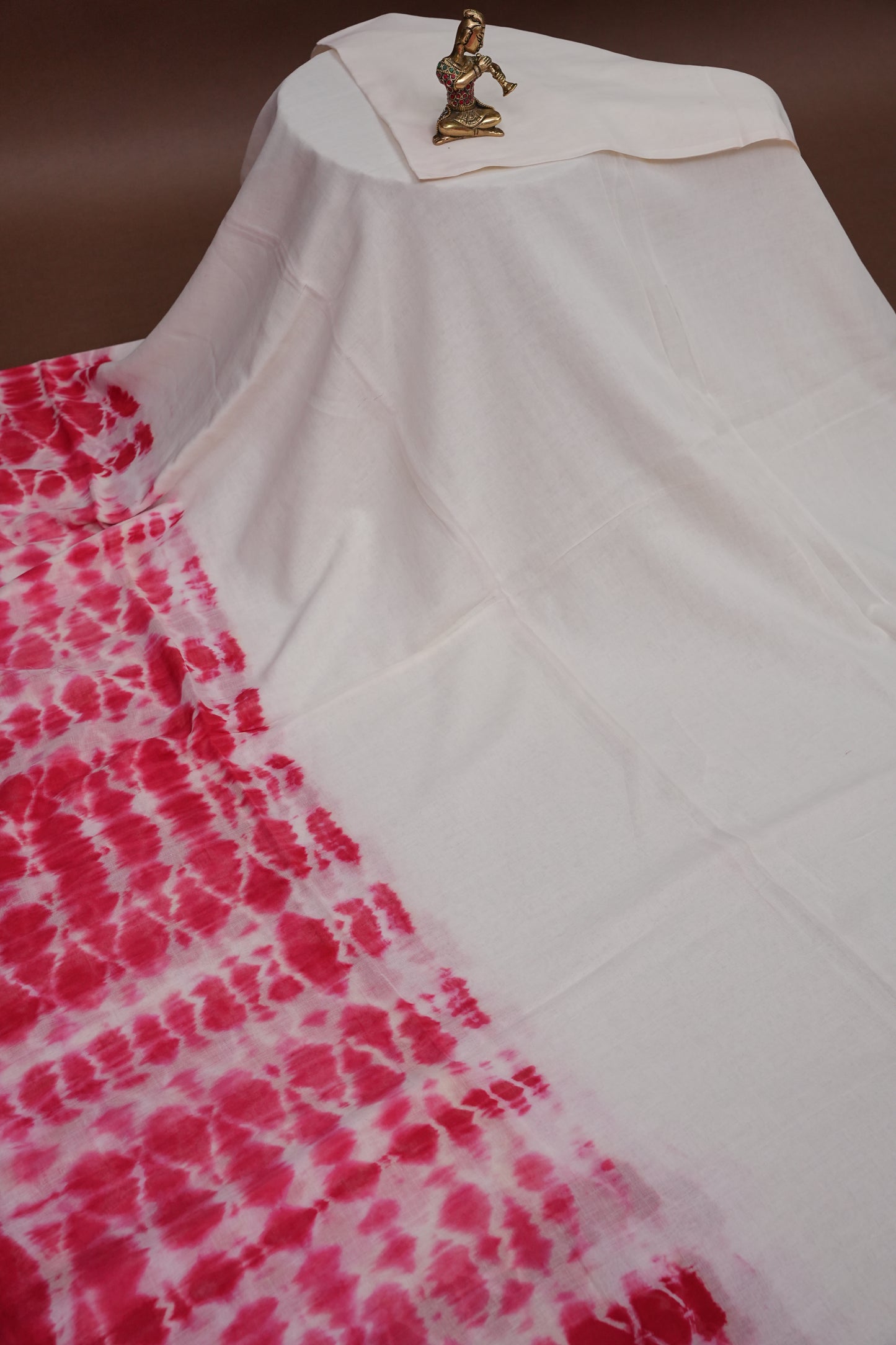 Mulmul Cotton Saree with Tassels - Pink