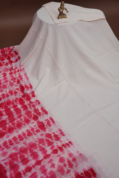 Mulmul Cotton Saree with Tassels - Pink